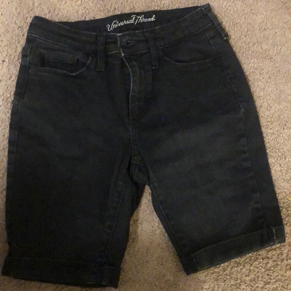 Prettylittlething, black shorts, size 4reg